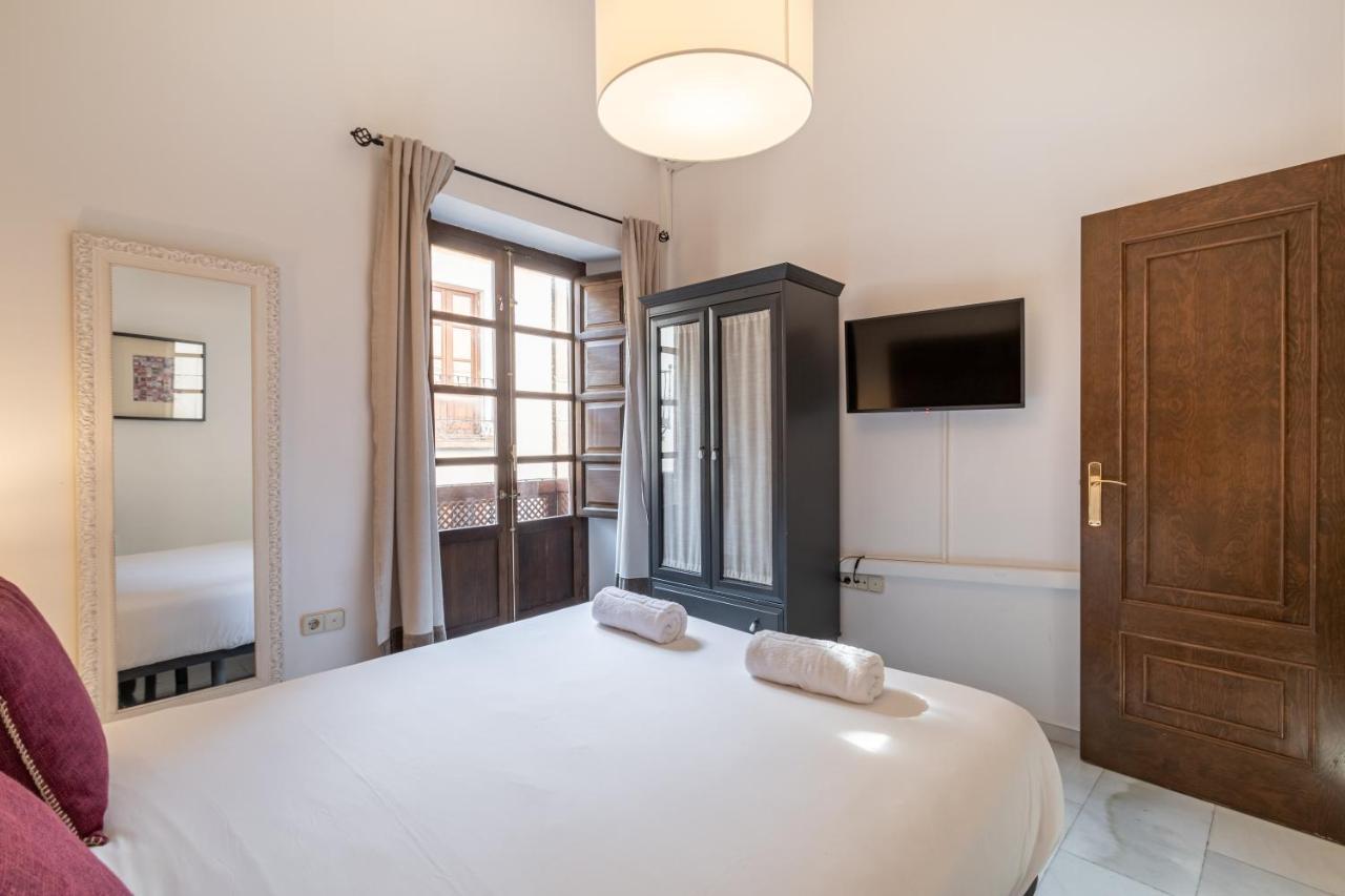 Bns Dauro Suites غرناطة المظهر الخارجي الصورة